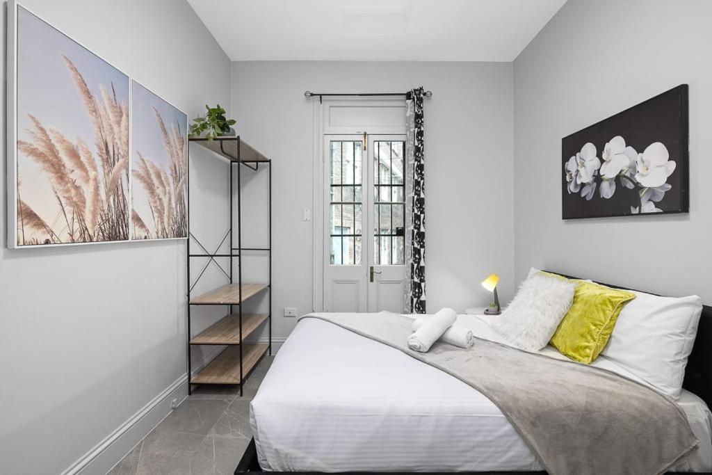 Prime Double - Ac - Seconds To Cbd - Near Uts& Usyd& Darling Harbour& High Rated Restaurants - Shared Bathroom *
