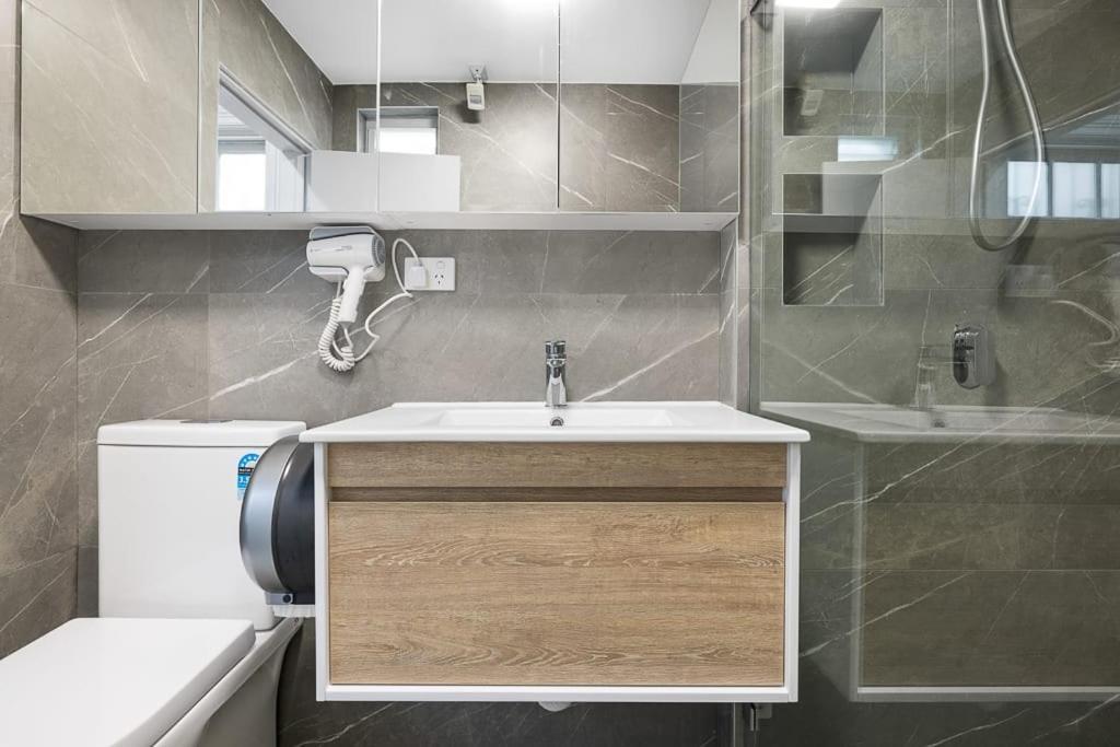 Prime Double - Ac - Seconds To Cbd - Near Uts& Usyd& Darling Harbour& High Rated Restaurants - Shared Bathroom Sydney