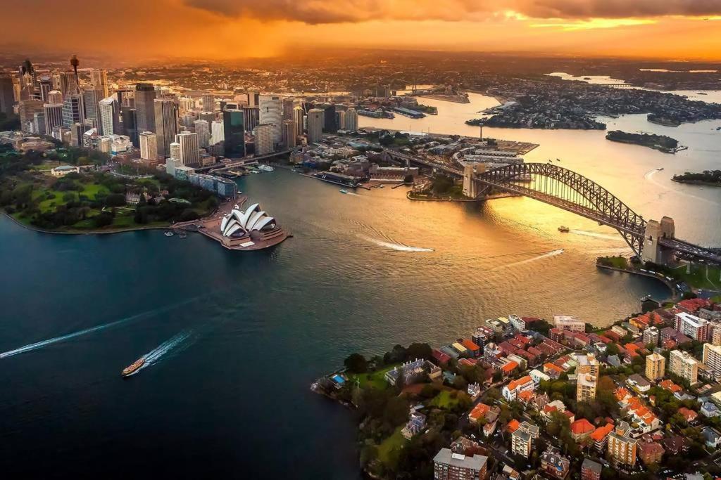 Prime Double - Ac - Seconds To Cbd - Near Uts& Usyd& Darling Harbour& High Rated Restaurants - Shared Bathroom Guest house Sydney