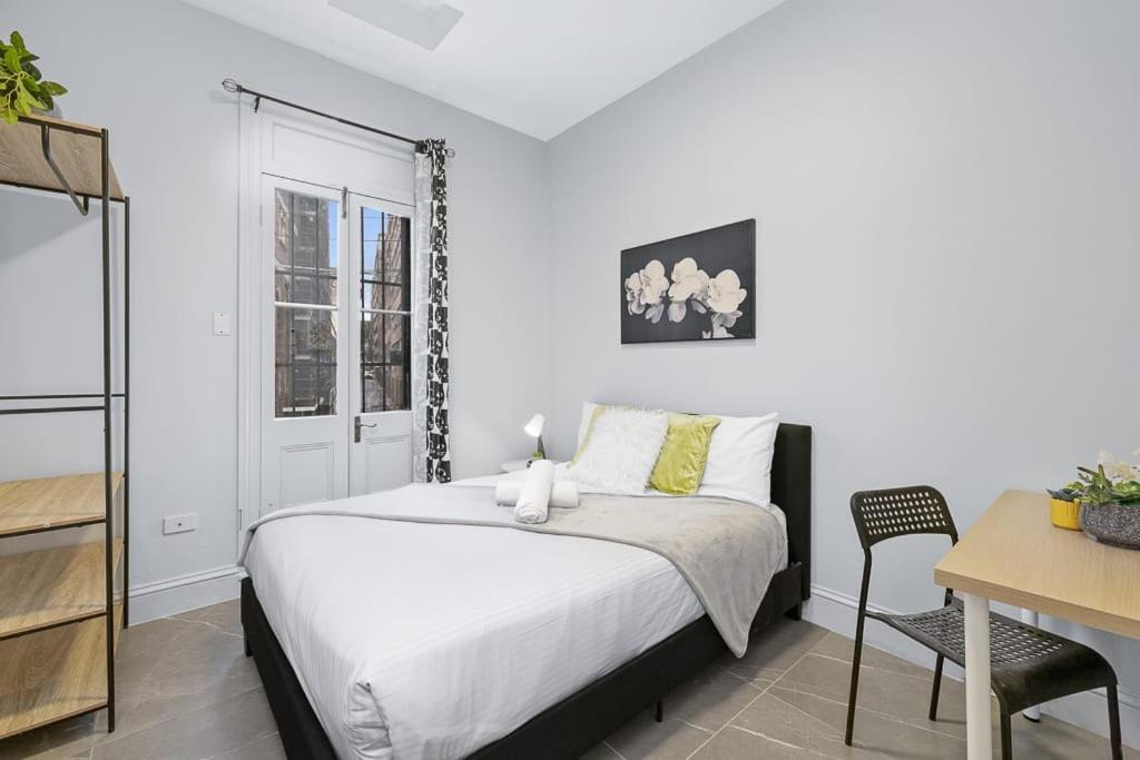 Guest house Prime Double - Ac - Seconds To Cbd - Near Uts& Usyd& Darling Harbour& High Rated Restaurants - Shared Bathroom
